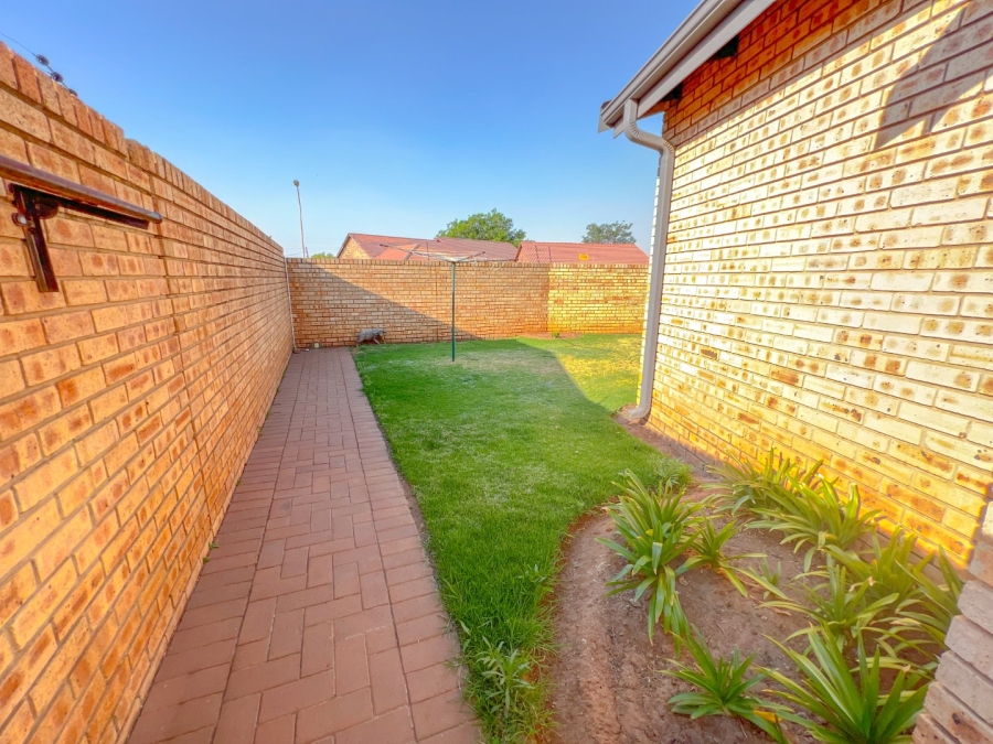 3 Bedroom Property for Sale in Vaalpark Free State